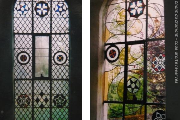 vitrail contemporain réalisé à partir d'éléments anciens dans une eglise (86)